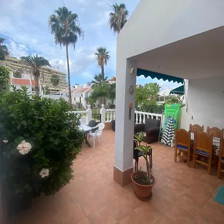Pensionat The House Tenerife Compartidas Costa Adeje (Tenerife)
