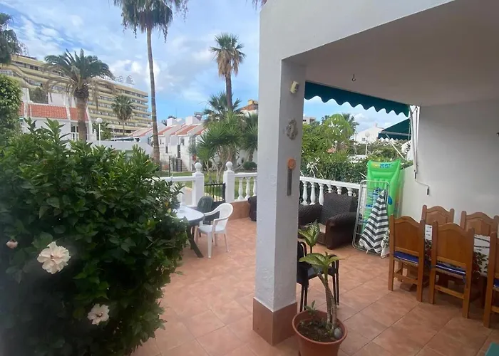 Gasthof The House Tenerife Compartidas Costa Adeje (Tenerife)